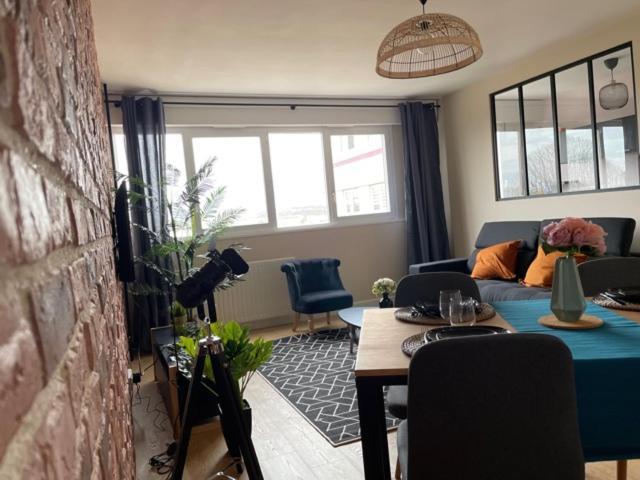 Le Petit Manhattan - Appartement Prive De 45 M2 - 2 A 4 Personnes - Parking Prive Metz Exteriör bild